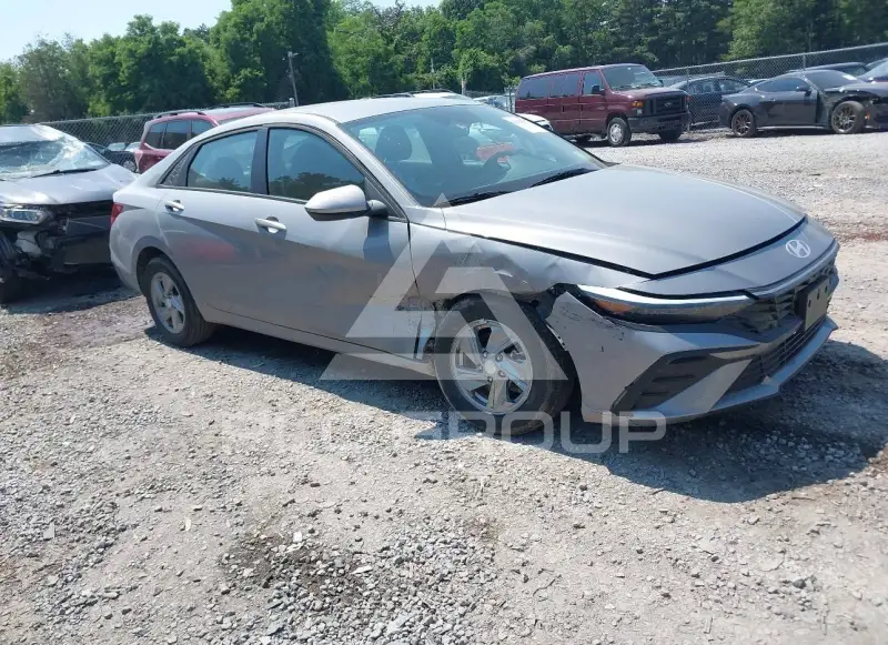 2025 Hyundai Elantra photo