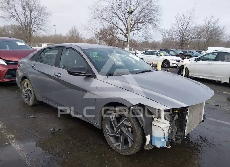 2025 Hyundai Elantra фото