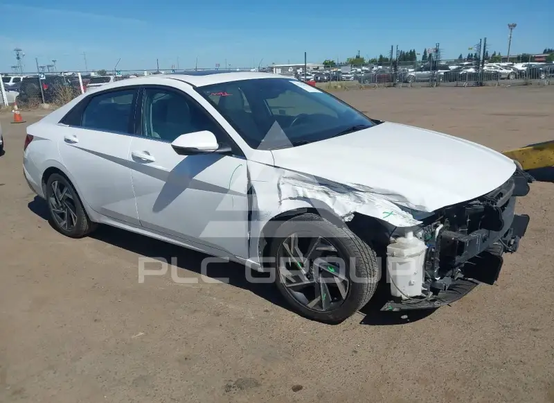 2025 Hyundai Elantra фото