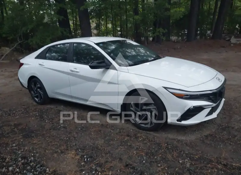 2025 Hyundai Elantra photo