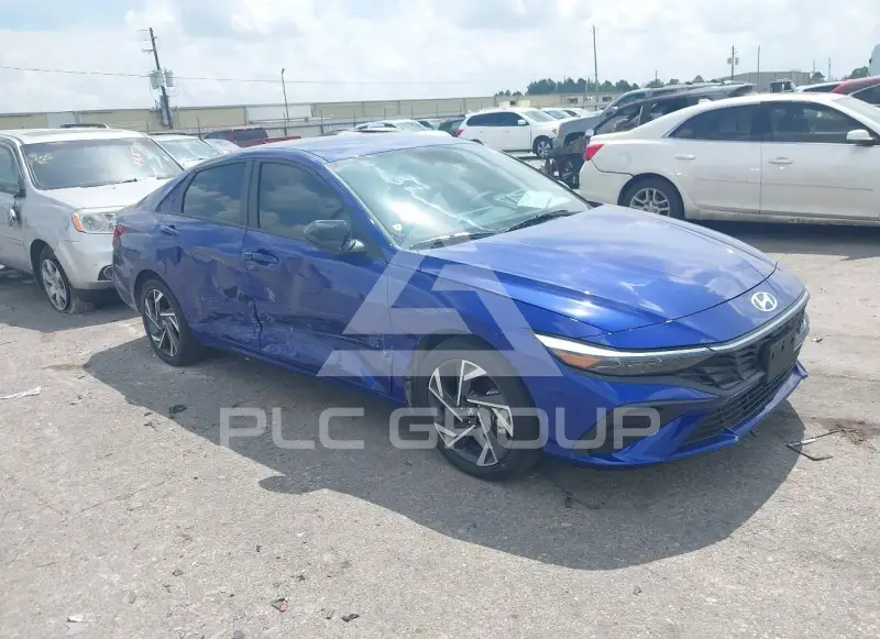 2025 Hyundai Elantra фото
