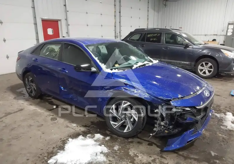 2025 Hyundai Elantra photo