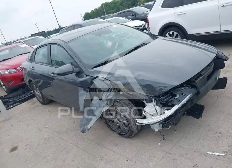 2025 Hyundai Elantra фото