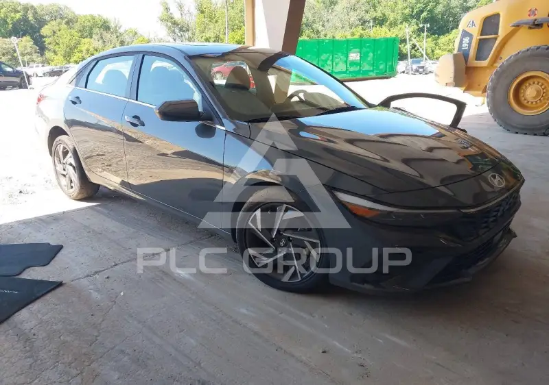 2025 Hyundai Elantra фото