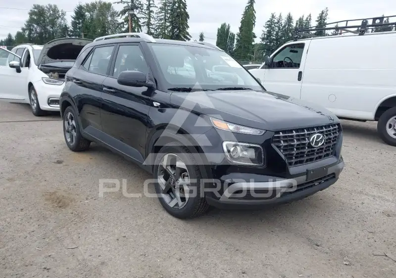 2025 Hyundai Venue photo