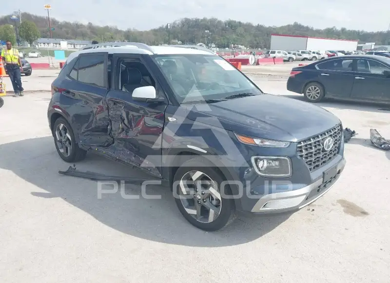 2025 Hyundai Venue photo