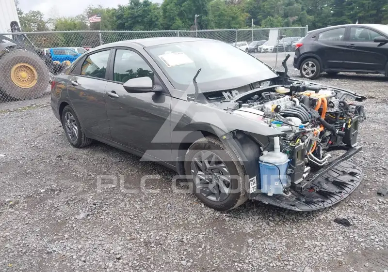 2025 Hyundai Elantra фото