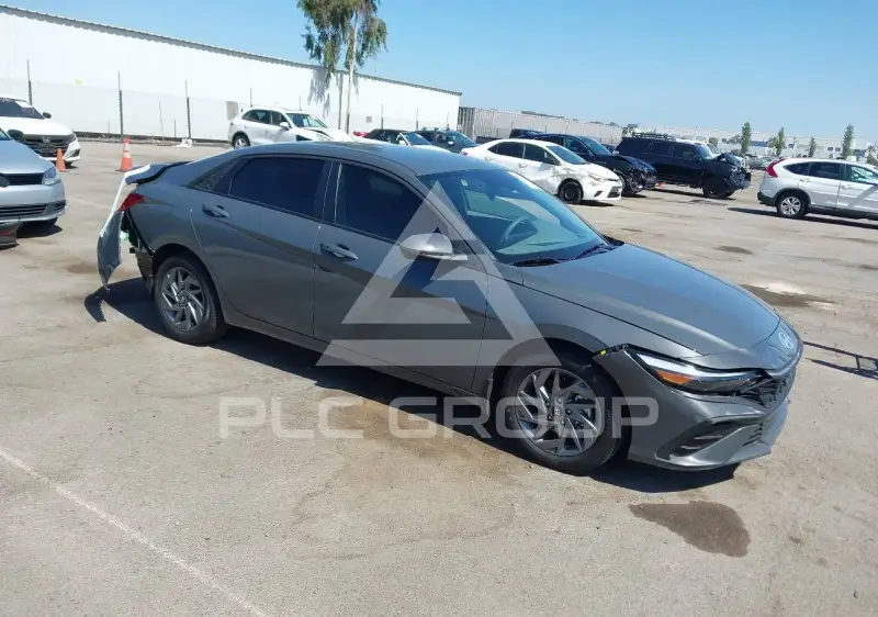 2025 Hyundai Elantra фото