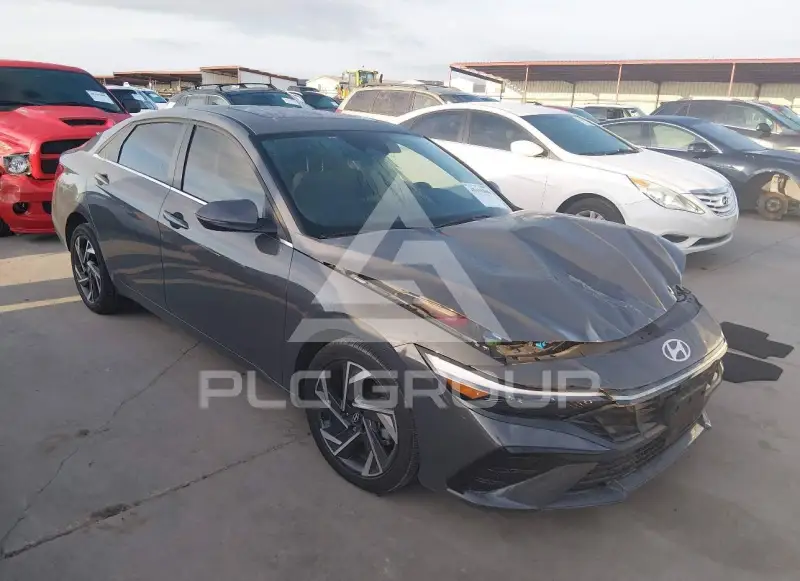 2025 Hyundai Elantra фото