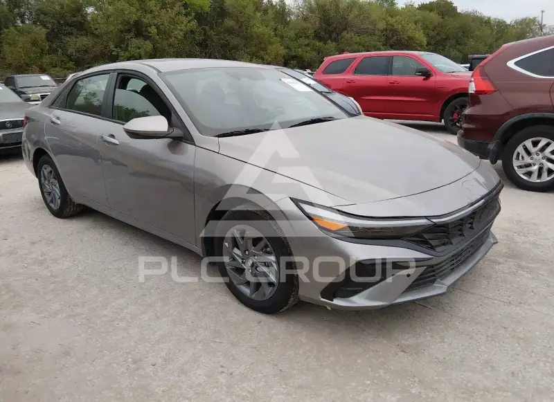 2025 Hyundai Elantra фото