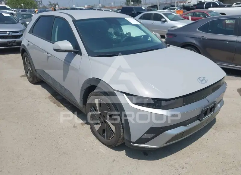 2025 Hyundai Ioniq photo
