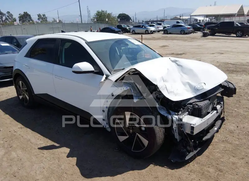 2025 Hyundai Ioniq photo