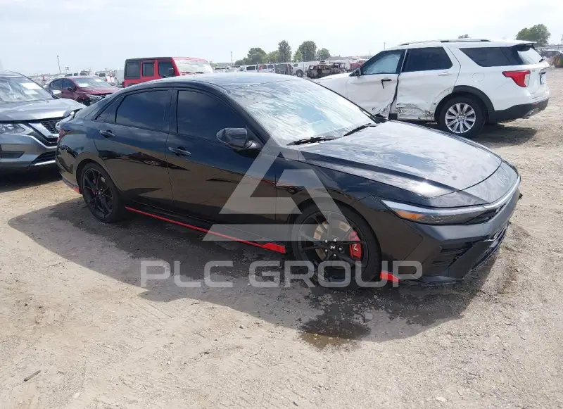 2025 Hyundai Elantra photo