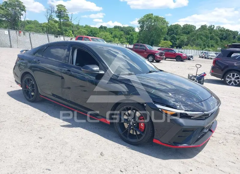 2025 Hyundai Elantra photo
