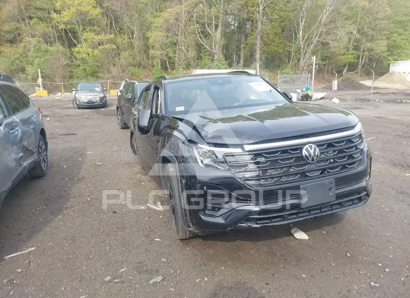 2025 Volkswagen Atlas photo
