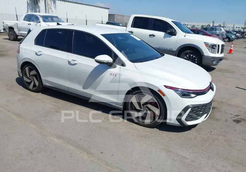 2025 Volkswagen GOLF photo