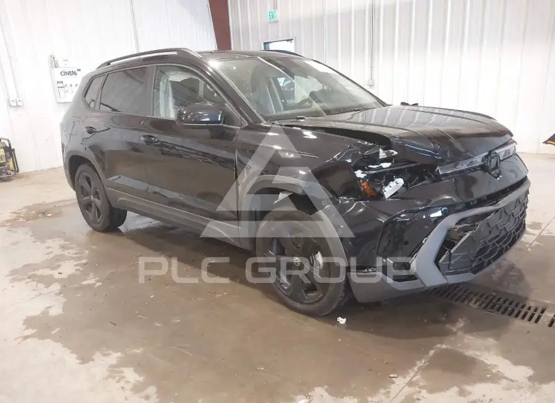2025 Volkswagen Taos photo