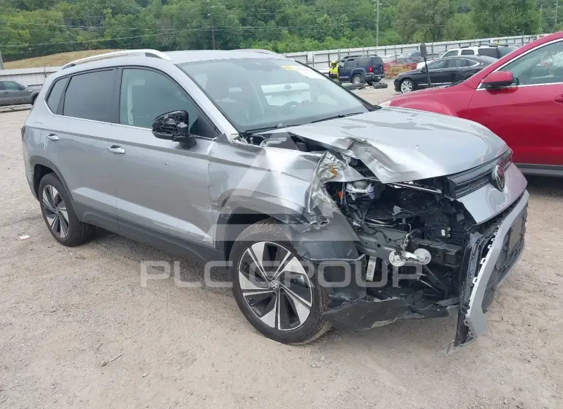2025 Volkswagen Taos photo
