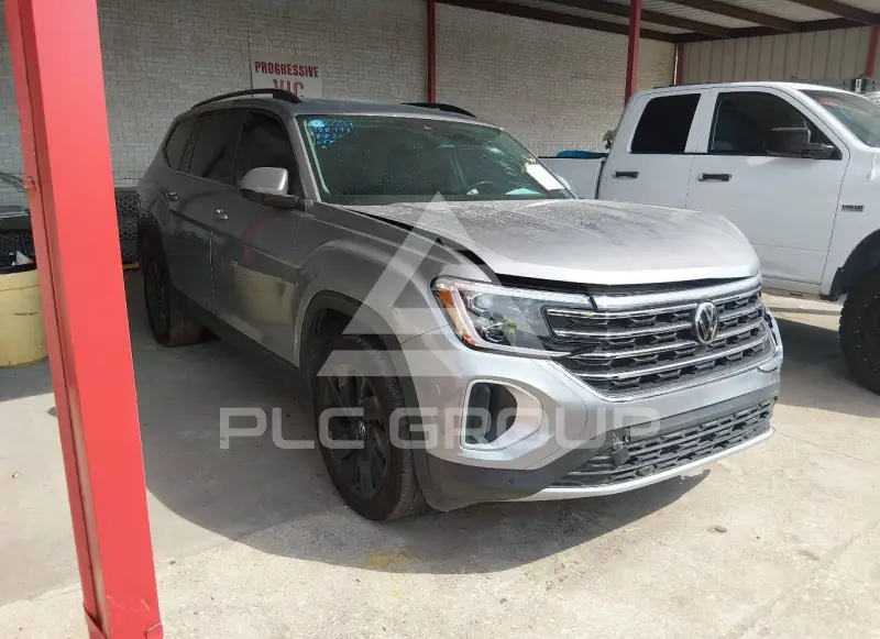 2025 Volkswagen Atlas photo