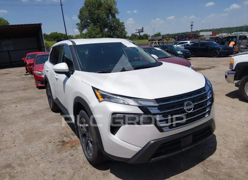 2026 Nissan ROGUE photo