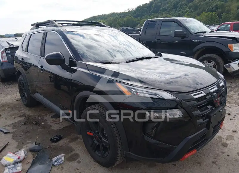 2026 Nissan ROGUE photo