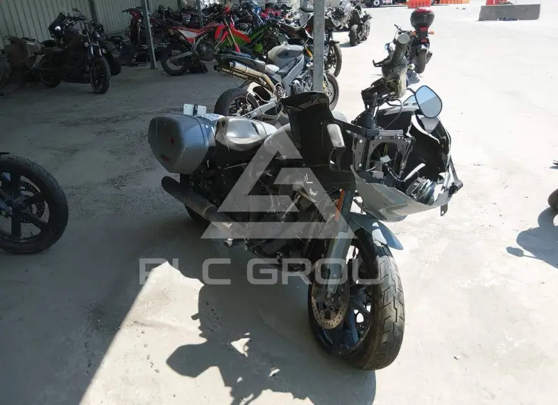 2026 Harley-Davidson FXLR photo