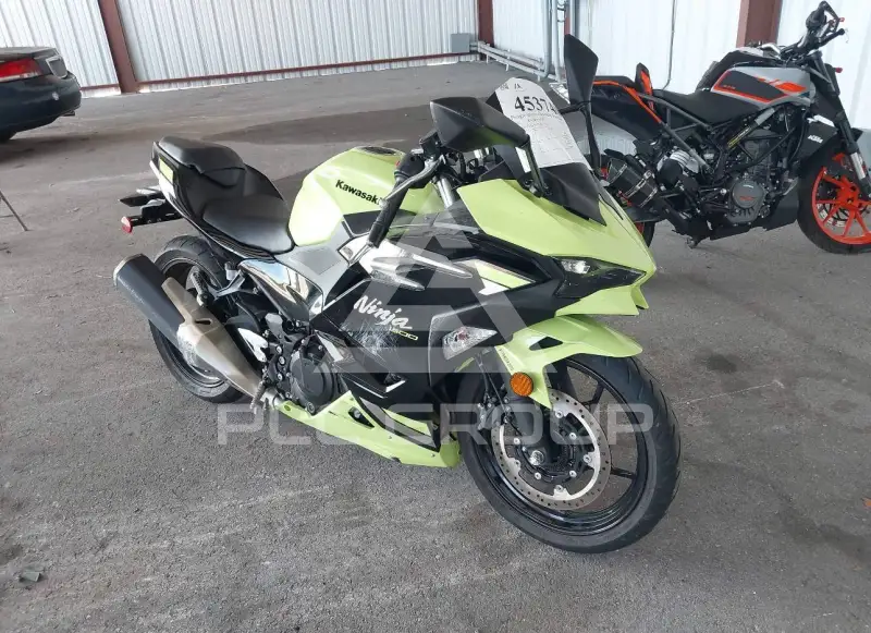 2026 Kawasaki EX500 photo