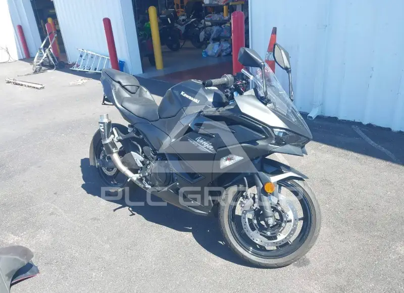 2026 Kawasaki EX500 фото