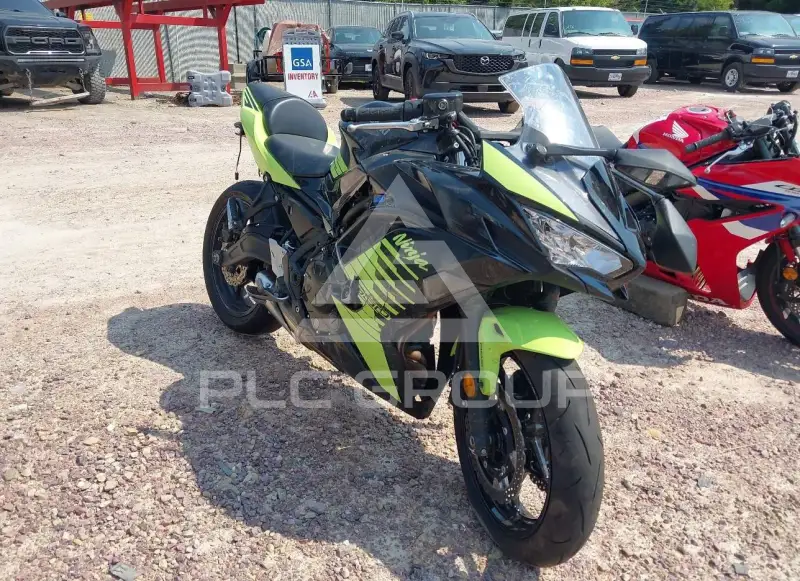 2026 Kawasaki EX650 фото