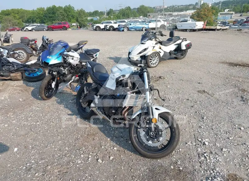 2026 Kawasaki EX650 фото