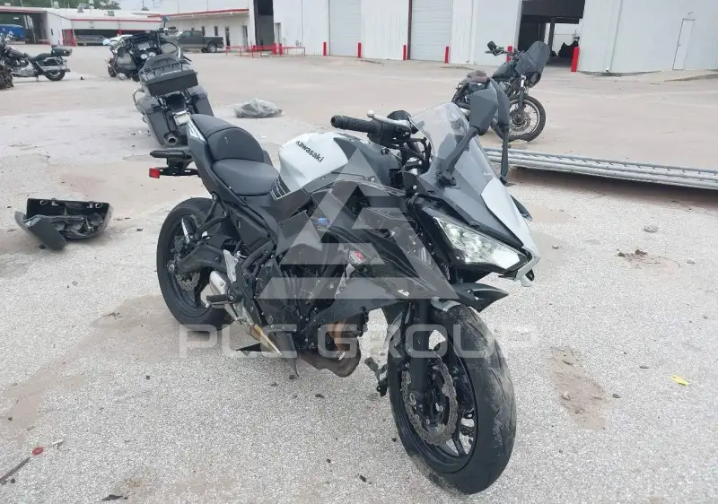 2026 Kawasaki EX650 фото
