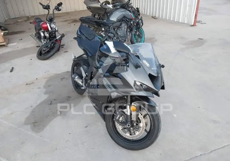 2026 Kawasaki ZX636 фото