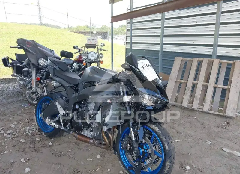2026 Kawasaki ZX636 фото