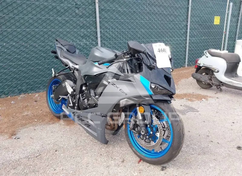2026 Kawasaki ZX636 photo