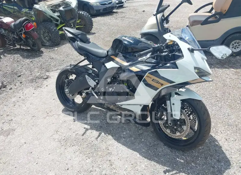 2026 Kawasaki ZX636 photo