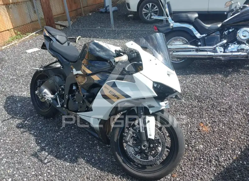 2026 Kawasaki ZX636 фото