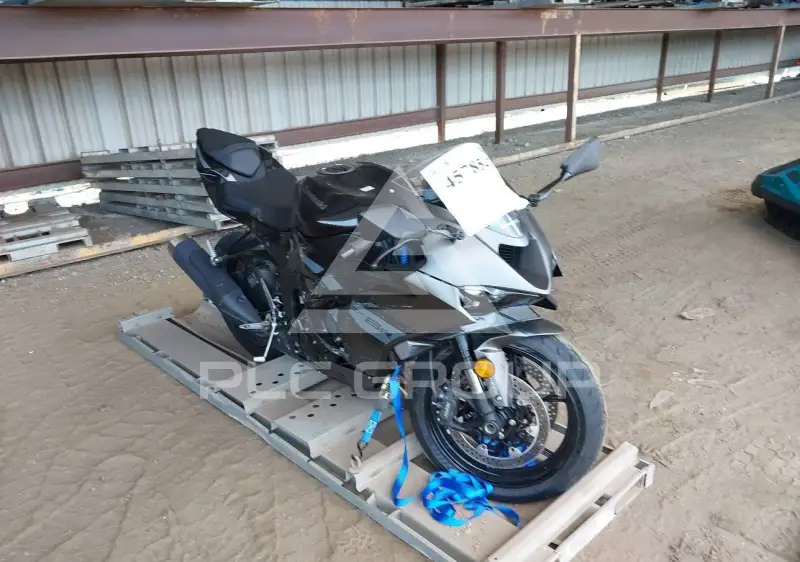 2026 Kawasaki ZX636 фото