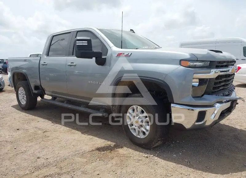 2026 Chevrolet SILVERADO фото
