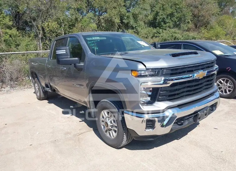 2026 Chevrolet Silverado photo
