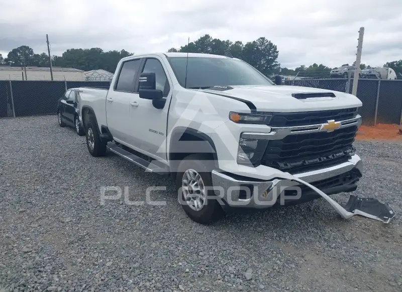 2026 Chevrolet Silverado photo