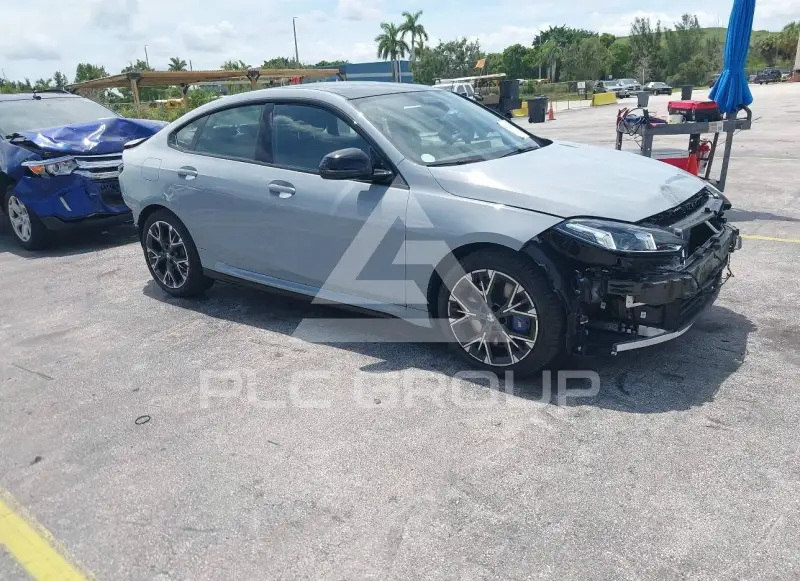 2026 BMW 228 фото