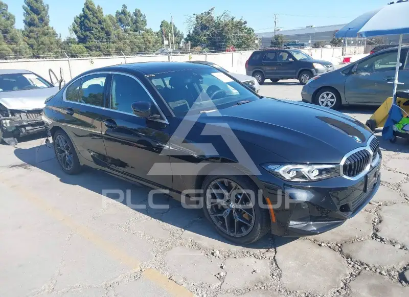 2026 BMW 330 photo