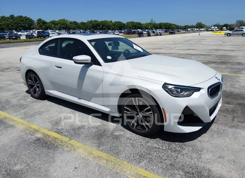 2026 BMW 230 фото