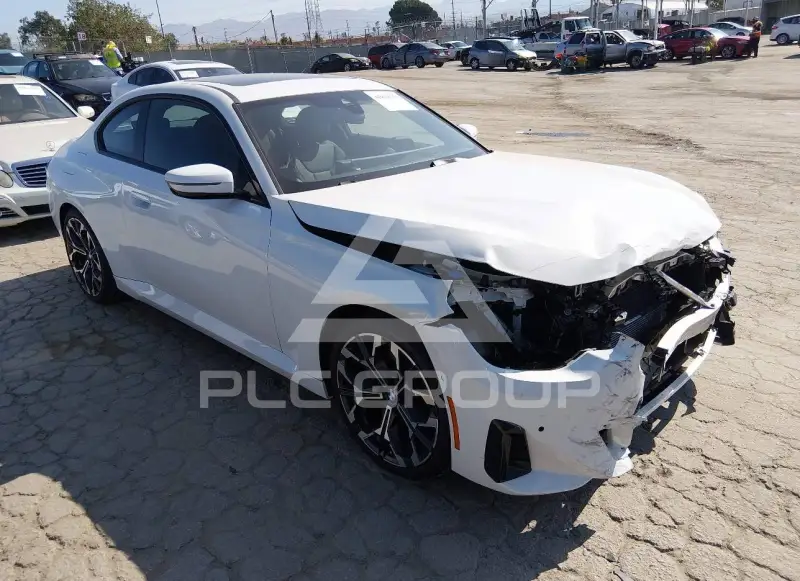 2026 BMW 230 фото