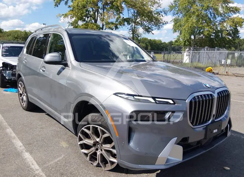 2026 BMW X7 фото