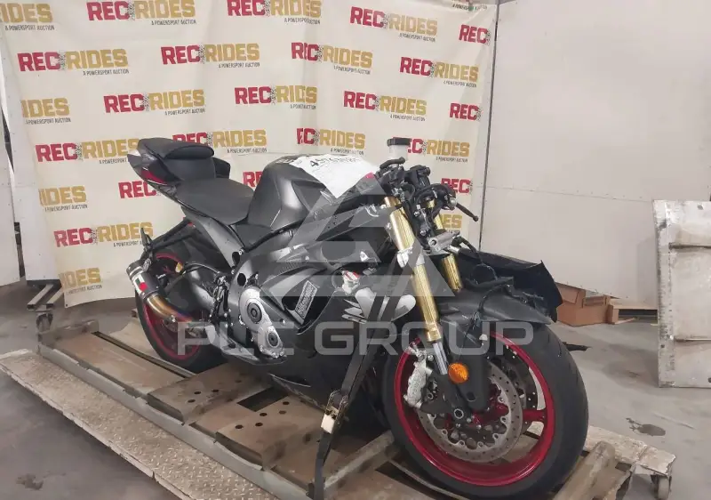 2026 Suzuki GSX-R750 фото