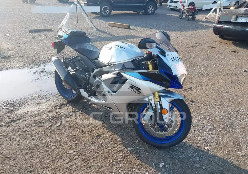 2026 Suzuki GSX-R750 фото