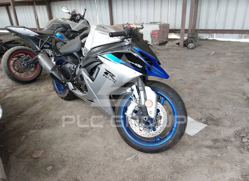 2026 Suzuki GSX-R600 фото