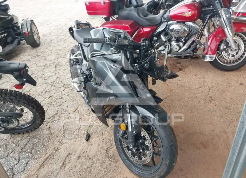 2026 Honda CBR650 фото