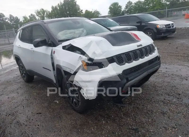 2026 Jeep COMPASS фото